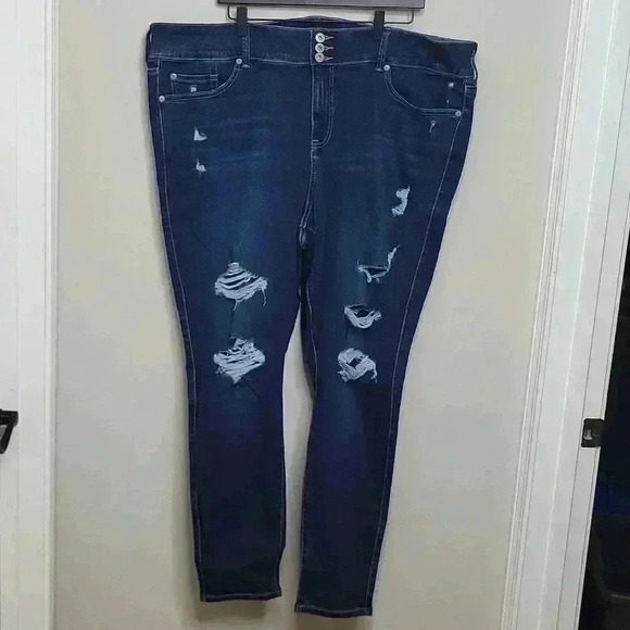 Torrid NWT New High Rise Jeggings Size 26T - Picture 1 of 13